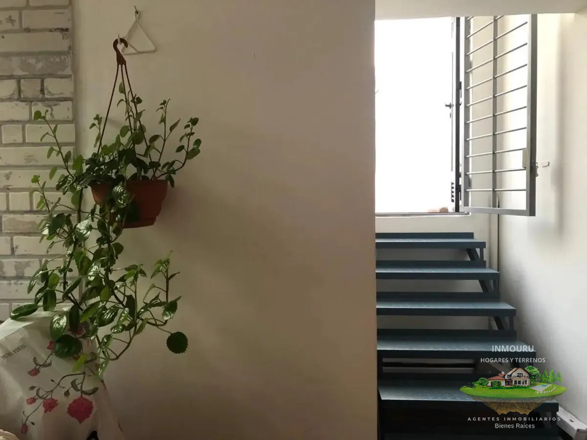 Casa ID.1621 - Vendo Casa con Renta en Tres cruces 