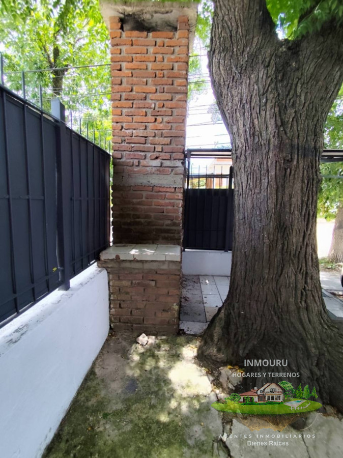 Casa ID.230 - Venta de casa familiar 3 dormitorios ,portal mas garaje ubicada en Cerrito de la Victoria