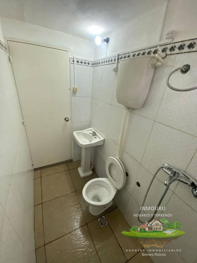 Casa ID.1288 - SE ALQUILA CASA EN COLON 