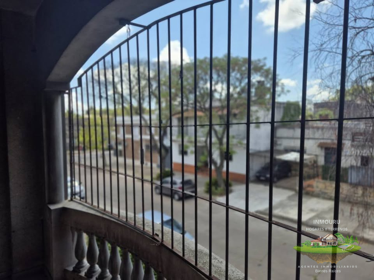 Casa ID.2117 - Alquiler de casa 2 dormitorios en Brazo Oriental 