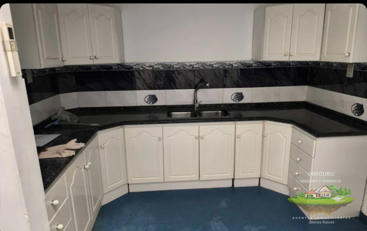 Casa ID.2624 - Se alquila CASA UNICAMENTE PARA OFICINAS Y EMPRESAS