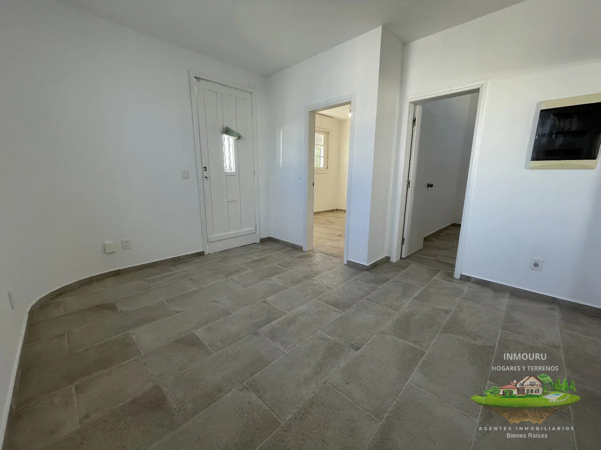 Casa ID.1230 - VENTA de casa en PEREZ CASTELLANO