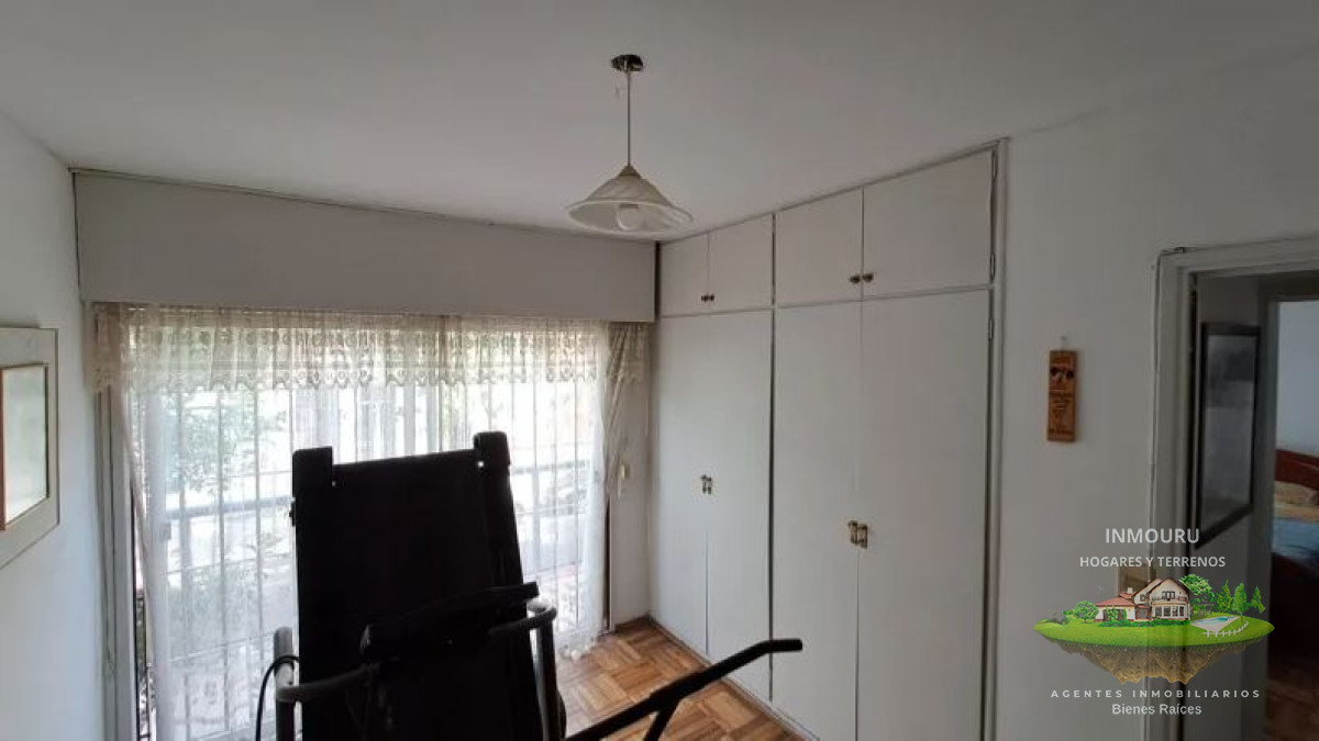Casa ID.1124 - Se vende amplia casa en Cordón