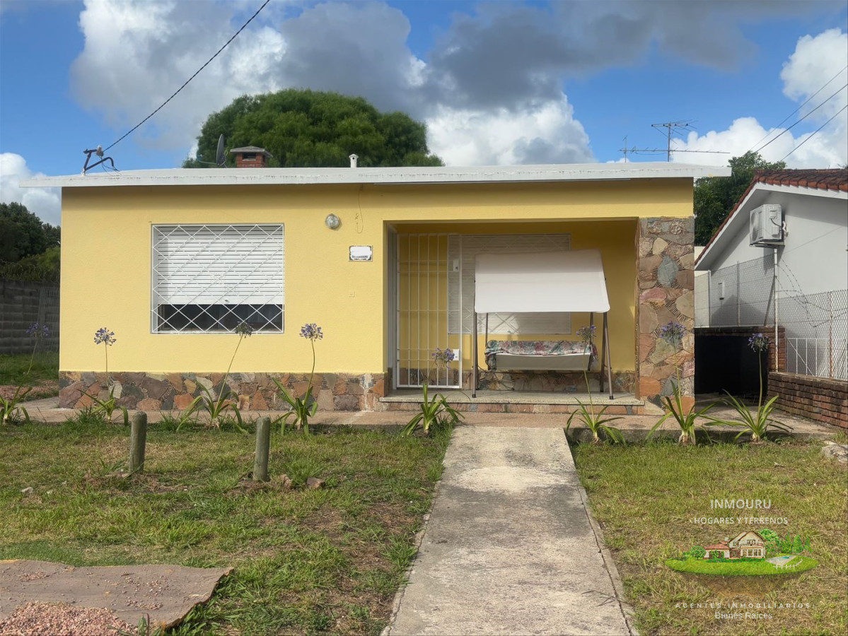 Casa ID.1324 - Se vende casa con amplio terreno en Lezica