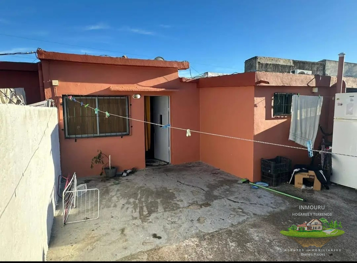 Casa ID.1387 - Venta de casa y 4 apartamentos en un mismo padrón