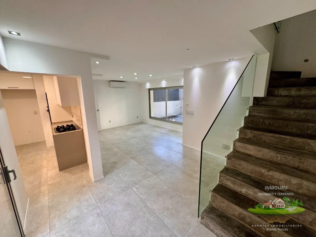 Casa ID.925 - ALQUILER de hermosa casa de 3 dormitorios en POCITOS NUEVO