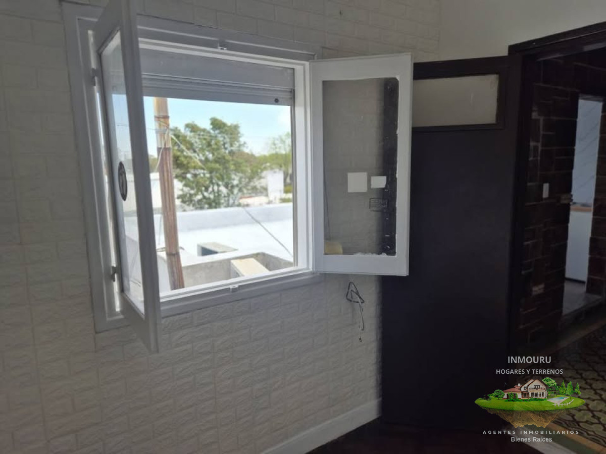 Casa ID.2117 - Alquiler de casa 2 dormitorios en Brazo Oriental 