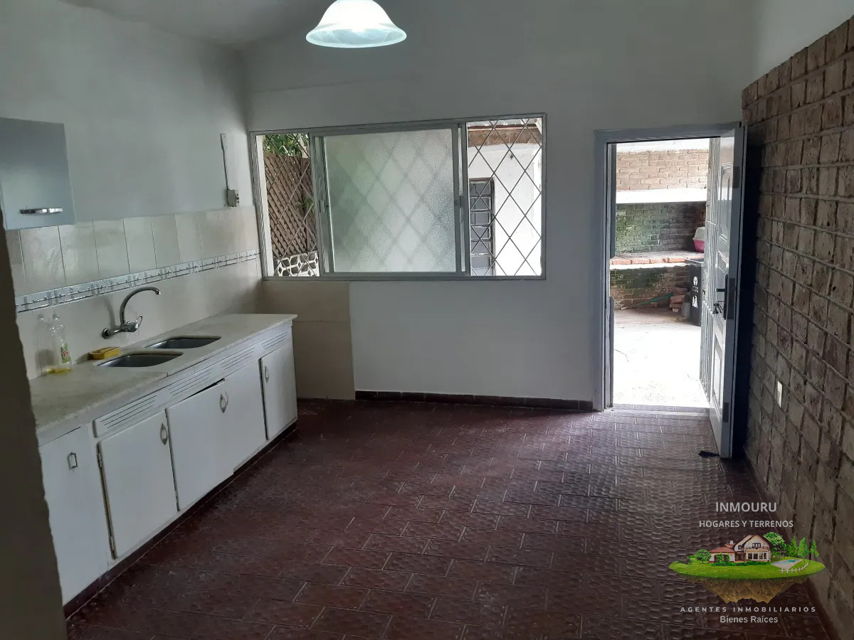 Casa ID.1066 - Se vende casa de 3 dormitorios, Solymar sur 