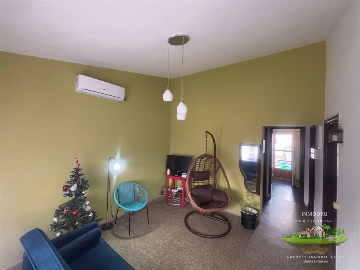 Casa ID.1324 - Se vende casa con amplio terreno en Lezica