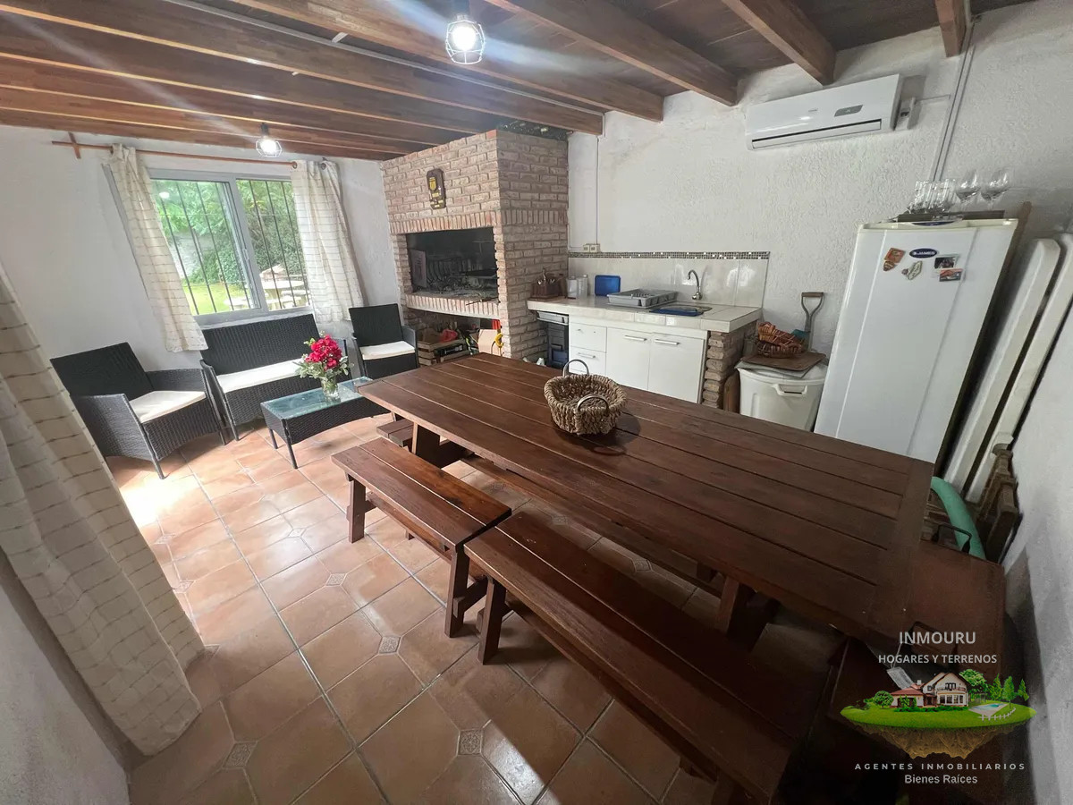 Casa ID.1218 - VENTA de casa de 3 dormitorios en COSTA AZUL
