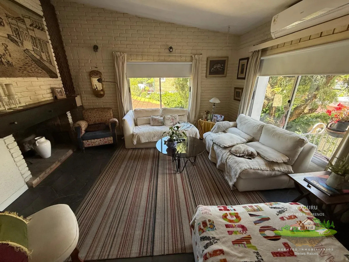 Casa ID.2252 - VENTA o ALQUILER de casa en CARRASCO