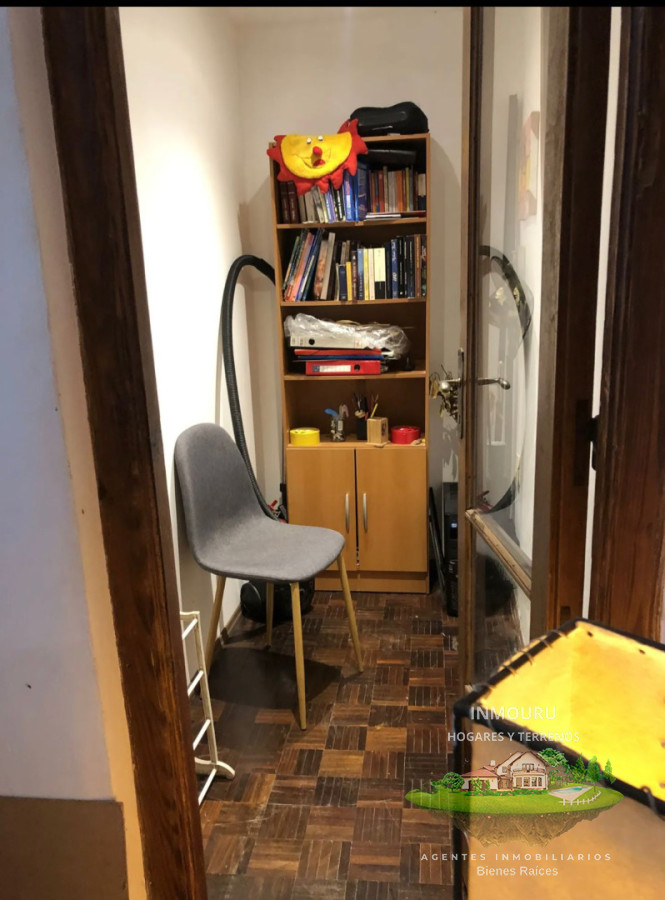 Casa ID.2575 - Se alquila casa junto a local comercial en la parte delantera en zona Pocitos