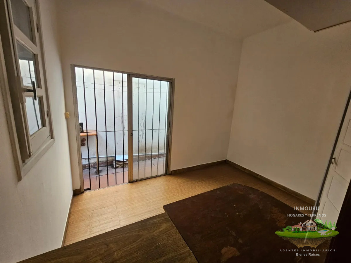 Casa ID.1781 - Casa en Montevideo, Tres Cruces