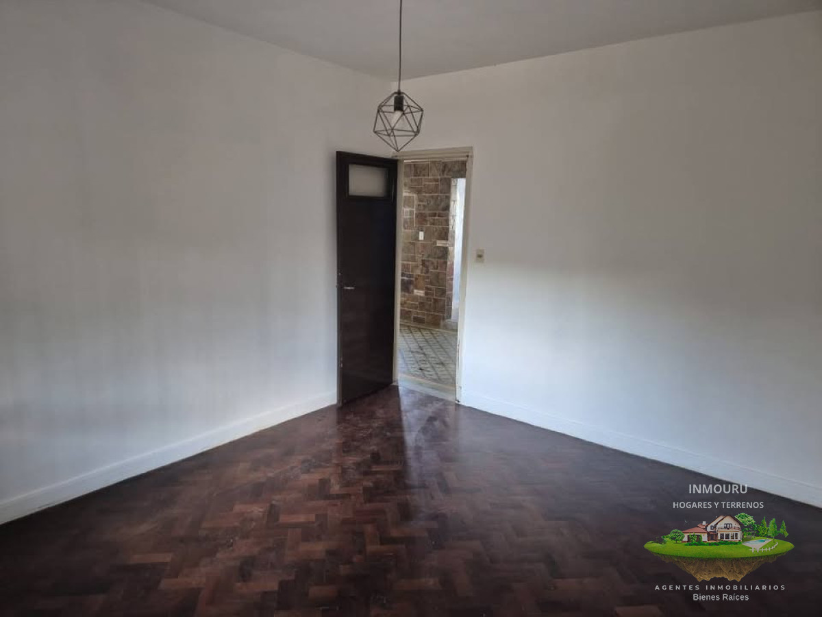 Casa ID.2117 - Alquiler de casa 2 dormitorios en Brazo Oriental 