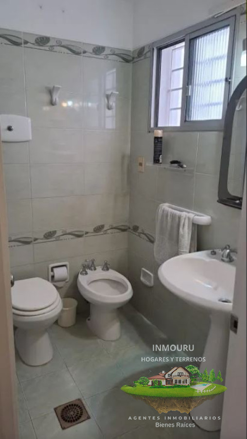 Casa ID.1124 - Se vende amplia casa en Cordón