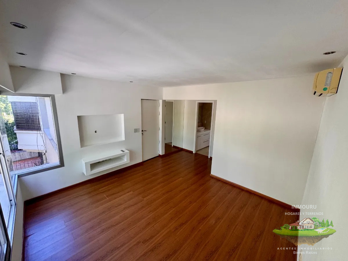 Casa ID.833 - Alquiler de casa en Pocitos Nuevo 3 dormitorios