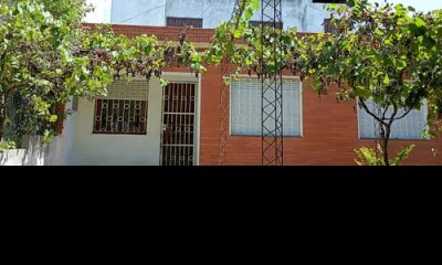 VENTA de hermosa casa de 3 dormitorios en el departamento de San Jose