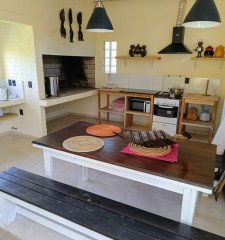 VENTA de hermosa casa de 3 dormitorios en Punta Rubia La Pedrera (Rocha)