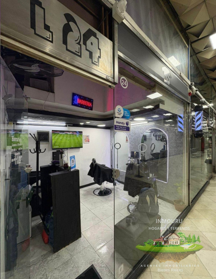 Local Comercial ID.2365 - ALQUILER LLAVE COMERCIAL LOCAL EN GALERIA 18 DE JULIO