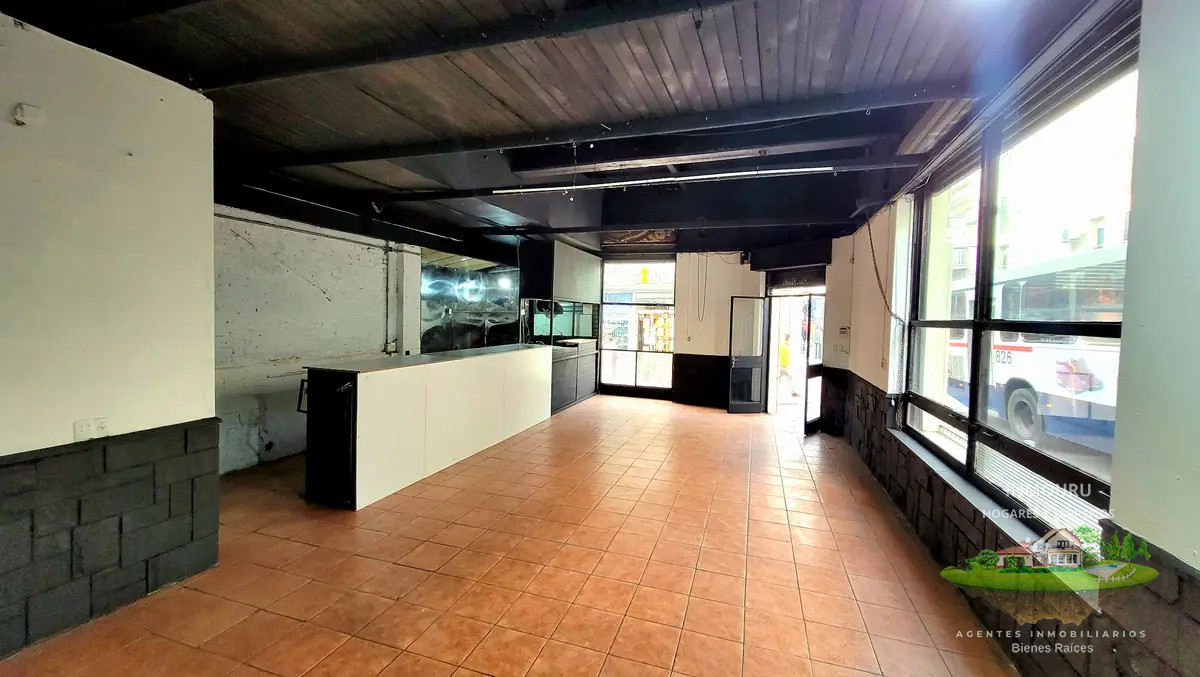 Local Comercial ID.1137 - Alquiler de local en CIUDAD VIEJA