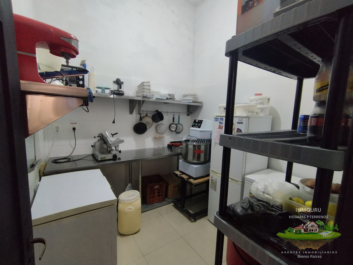 Local Comercial ID.1040 - VENTA LLAVE  Local en CIUDAD VIEJA