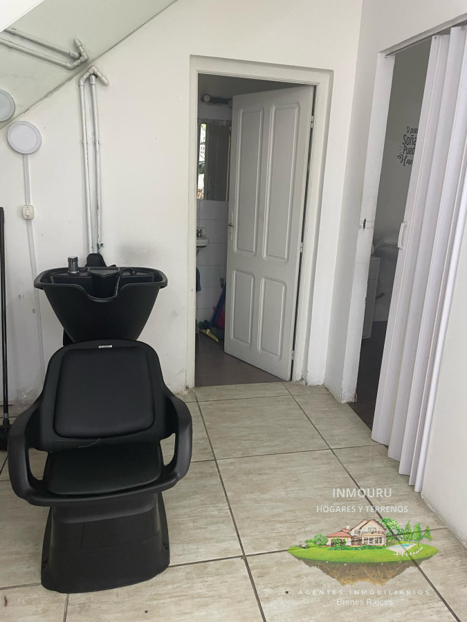 Local Comercial ID.725 - Vendo llave de hermosa estetica a solo 1 cuadra de Bulevard Aetigas 