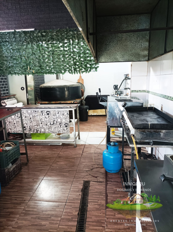 Local Comercial ID.1690 - Venta de llave de pizzeria en Atahualpa 