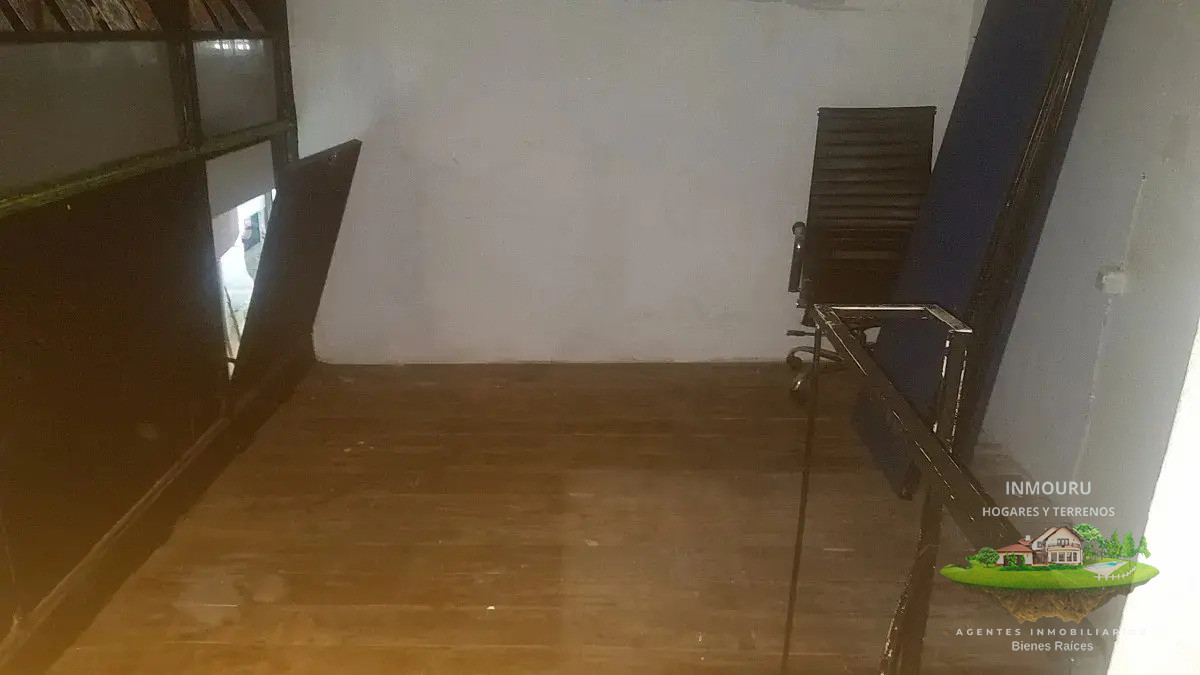 Local Comercial ID.2874 - Se Alquila Local Sobre 18 de Julio en Pleno Centro