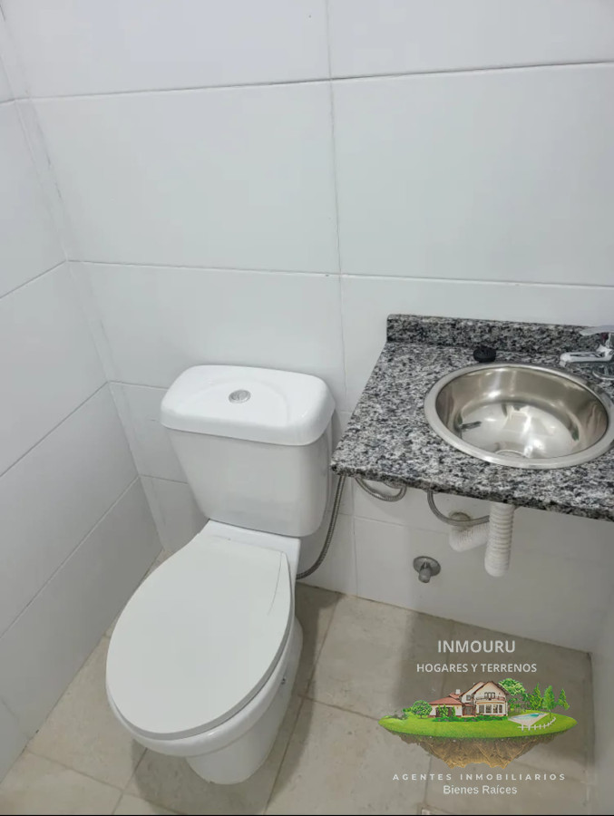 Local Comercial ID.908 - Se alquila local comercial u oficina en Carrasco