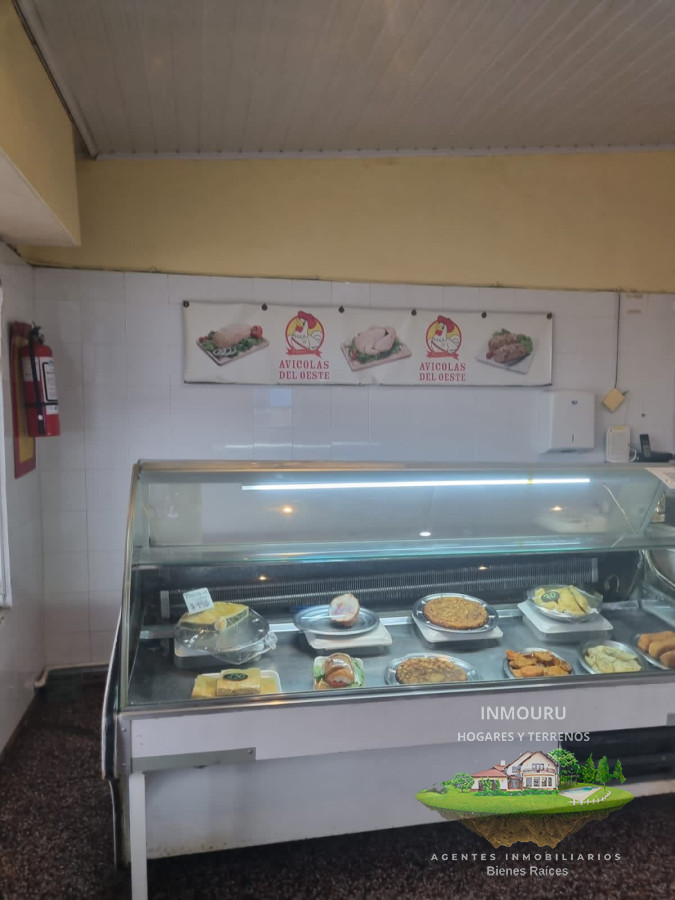 Local Comercial ID.1132 - Venta de llave de polleria y roticería 