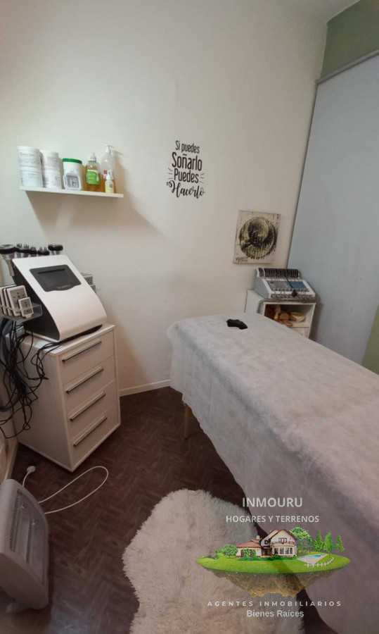 Local Comercial ID.725 - Vendo llave de hermosa estetica a solo 1 cuadra de Bulevard Aetigas 