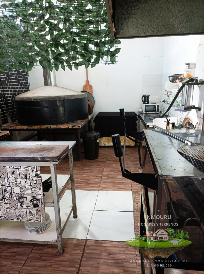 Local Comercial ID.1690 - Venta de llave de pizzeria en Atahualpa 