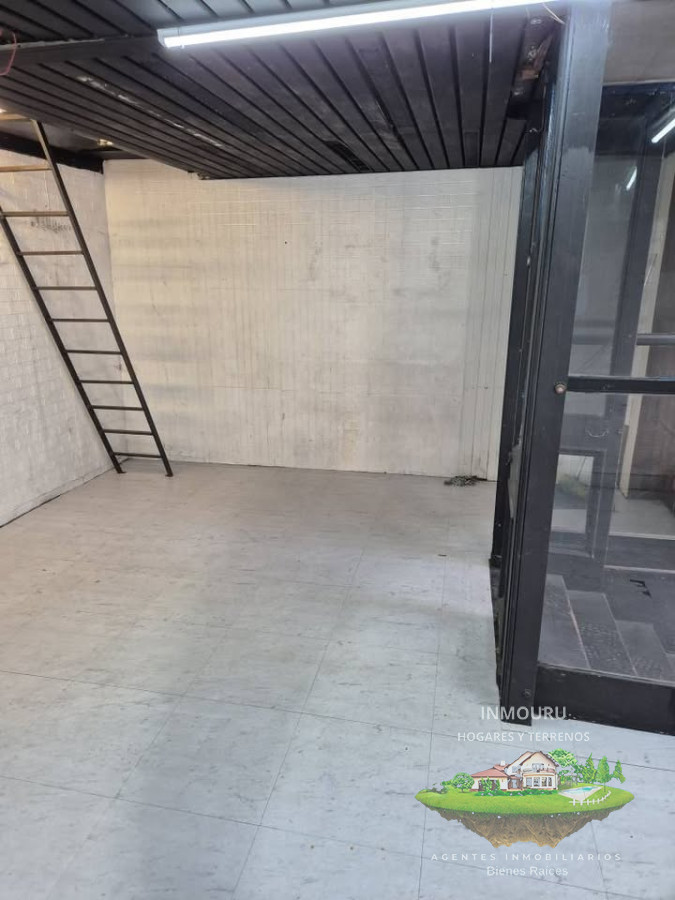 Local Comercial ID.891 - Se alquila Hermoso Local en el centro de Montevideo