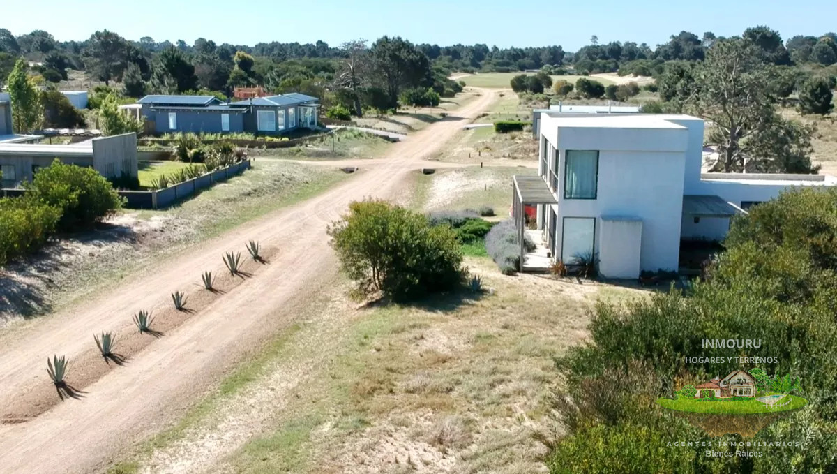 Terreno ID.449 - Venta de terreno frente al mar, a 45 min de Mdeo y 30 min de Punta del este