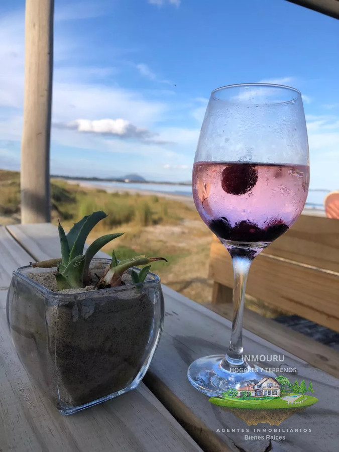 Terreno ID.449 - Venta de terreno frente al mar, a 45 min de Mdeo y 30 min de Punta del este
