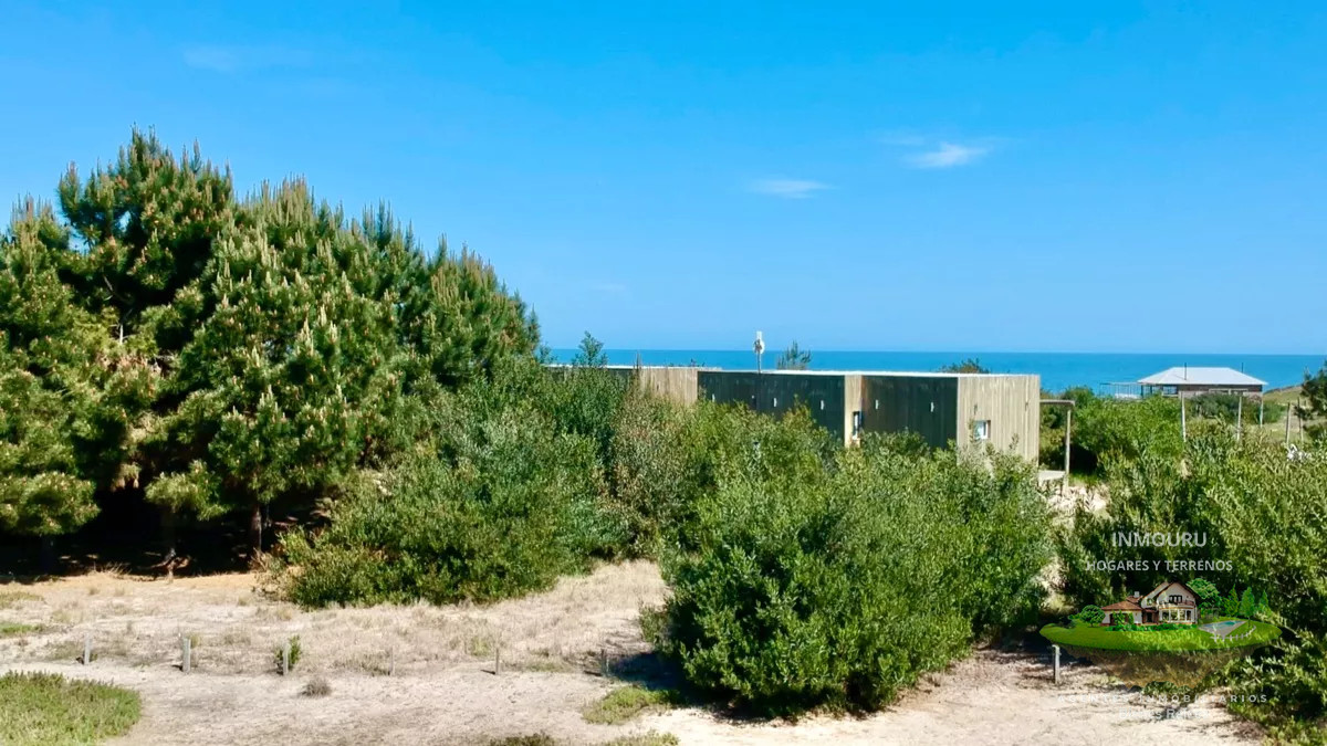 Terreno ID.449 - Venta de terreno frente al mar, a 45 min de Mdeo y 30 min de Punta del este