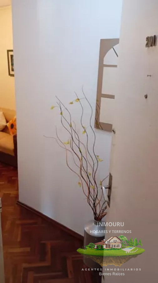 Apartamento ID.745 - Se alquila apto tipo casa en altos, 2 dormitorios, garaje, Brazo Oriental