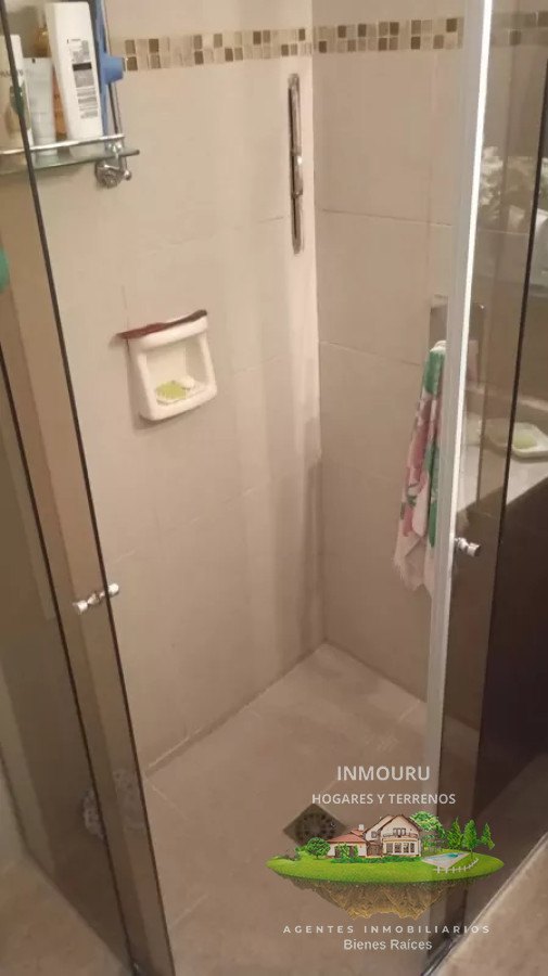 Apartamento ID.745 - Se alquila apto tipo casa en altos, 2 dormitorios, garaje, Brazo Oriental