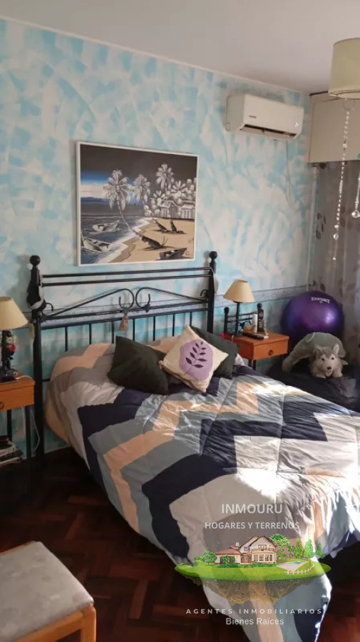 Apartamento ID.745 - Se alquila apto tipo casa en altos, 2 dormitorios, garaje, Brazo Oriental