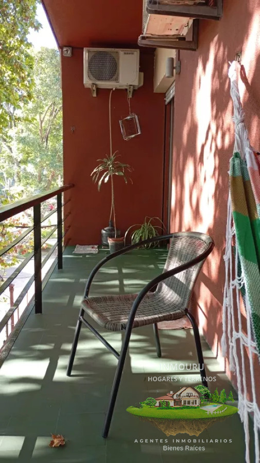 Apartamento ID.745 - Se alquila apto tipo casa en altos, 2 dormitorios, garaje, Brazo Oriental