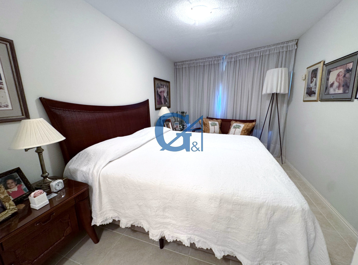 Apartamento ID.1931 - Lindísimos dos apartamentos en venta. Se venden juntos. 