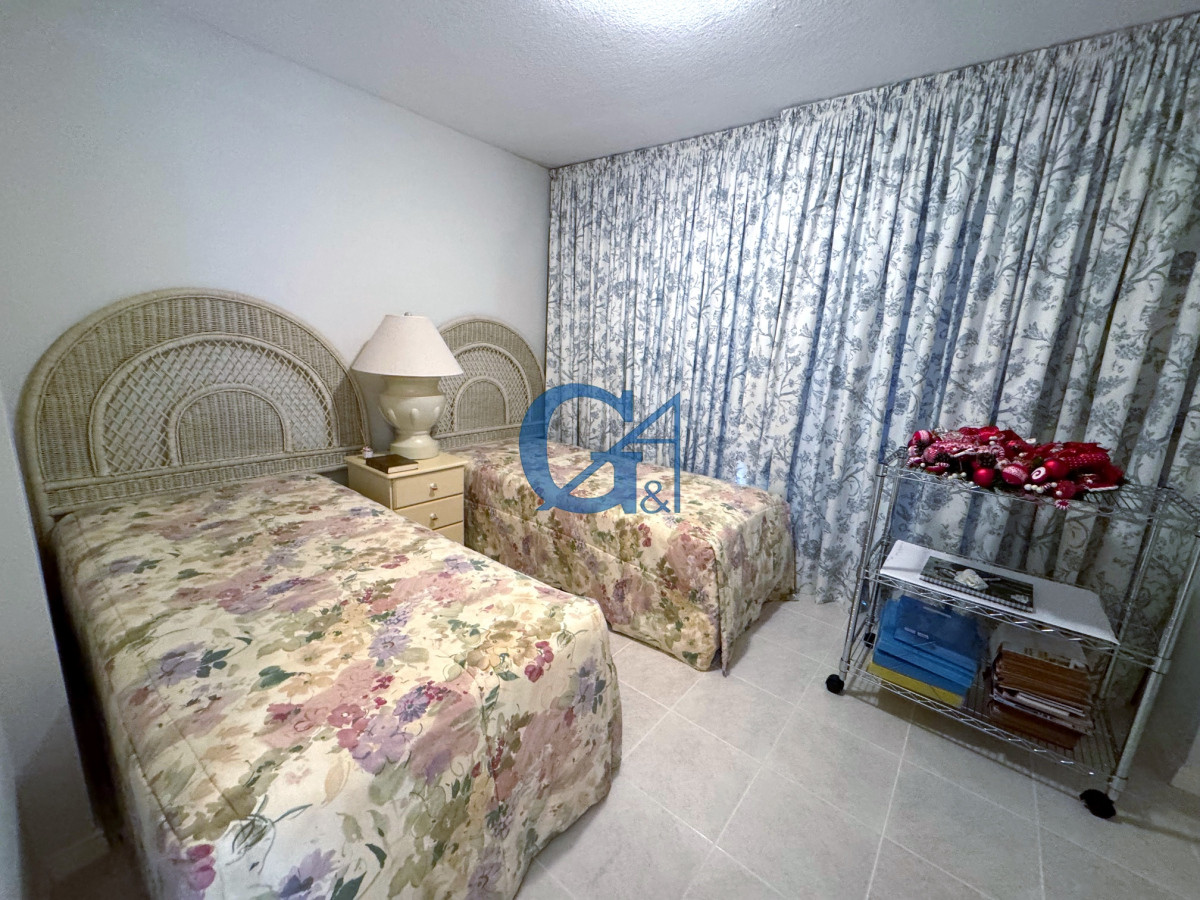 Apartamento ID.1931 - Lindísimos dos apartamentos en venta. Se venden juntos. 