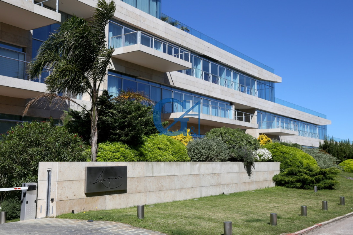 Apartamento ID.1565 - Playa Brava. Elegancia y Confort a Pasos del Mar