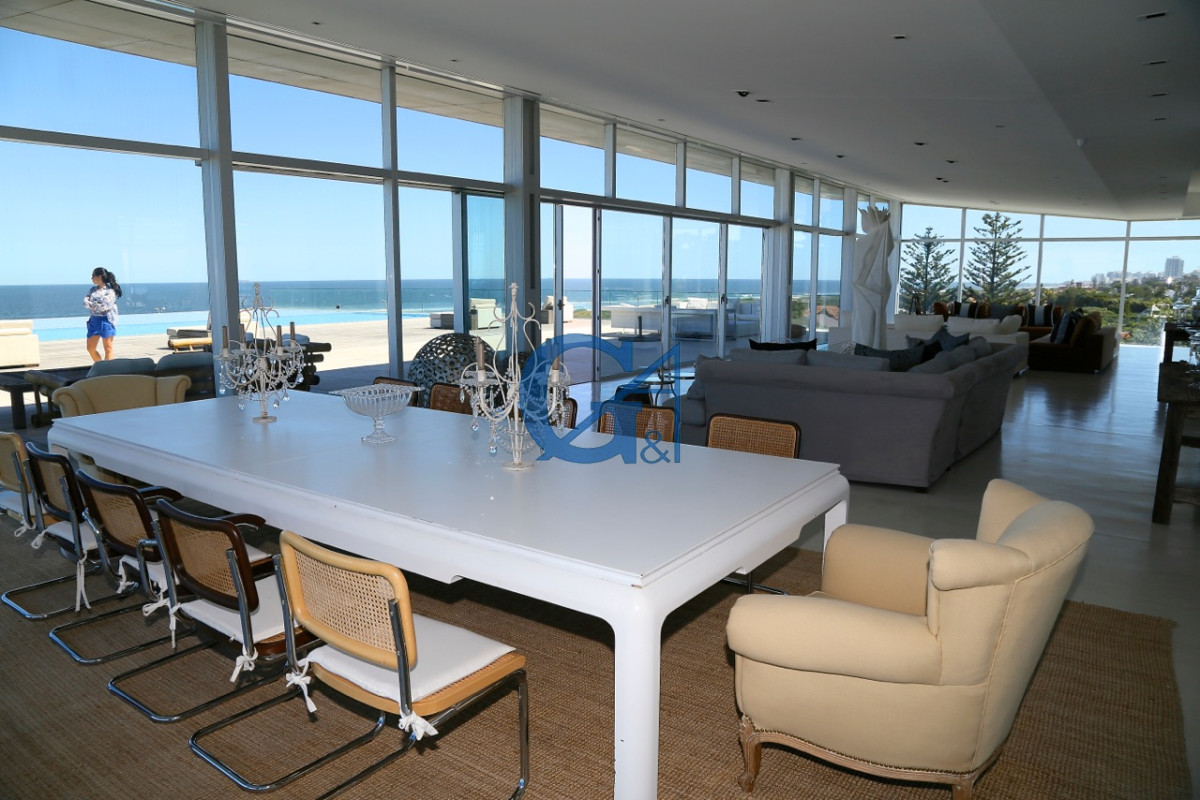 Apartamento ID.1565 - Playa Brava. Elegancia y Confort a Pasos del Mar