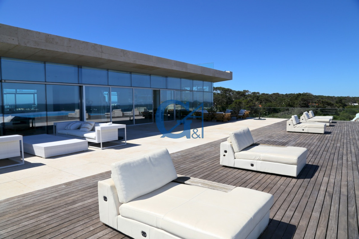 Apartamento ID.1565 - Playa Brava. Elegancia y Confort a Pasos del Mar