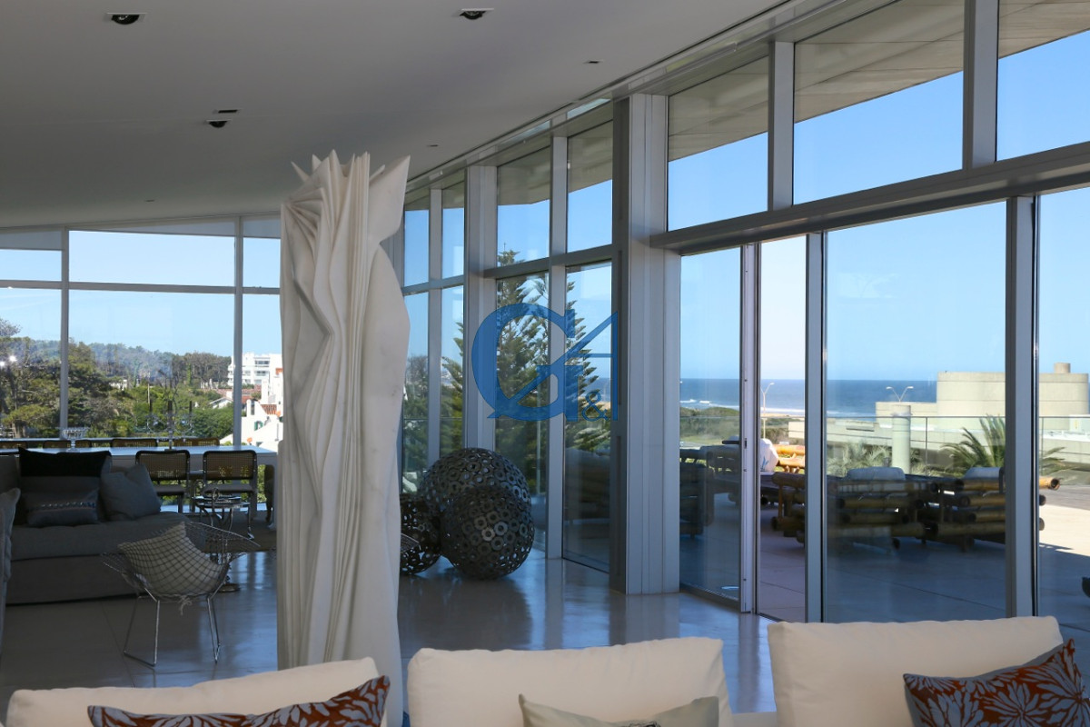 Apartamento ID.1565 - Playa Brava. Elegancia y Confort a Pasos del Mar