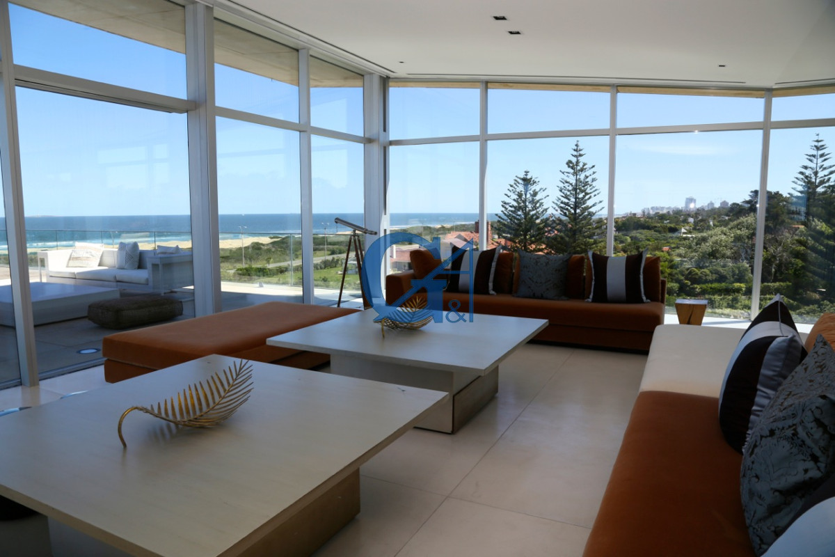 Apartamento ID.1565 - Playa Brava. Elegancia y Confort a Pasos del Mar