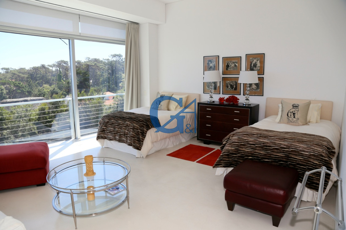 Apartamento ID.1565 - Playa Brava. Elegancia y Confort a Pasos del Mar