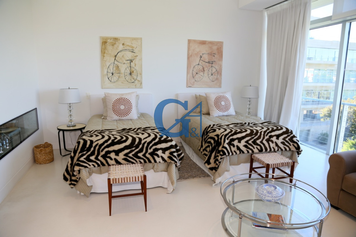 Apartamento ID.1565 - Playa Brava. Elegancia y Confort a Pasos del Mar