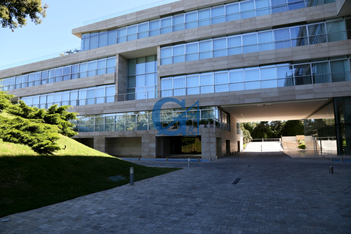 Apartamento ID.1565 - Playa Brava. Elegancia y Confort a Pasos del Mar